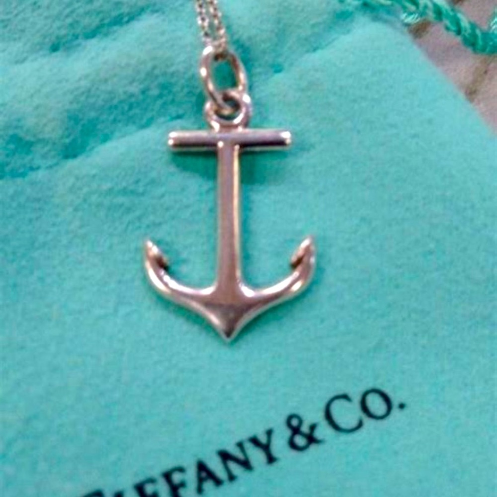 NIB Tiffany & Co Sterling Anchor Necklace